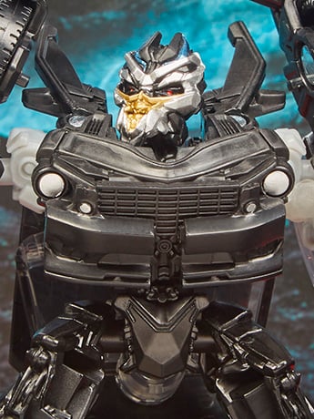 Transformers Studio Series 28 Deluxe Barricade Gallery Image 2