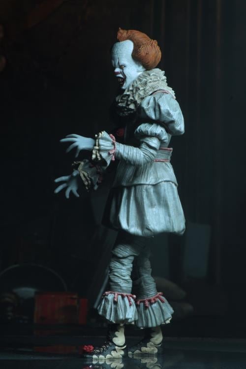 IT (2017) Ultimate Pennywise (Dancing Clown) Figure Gallery Image 20