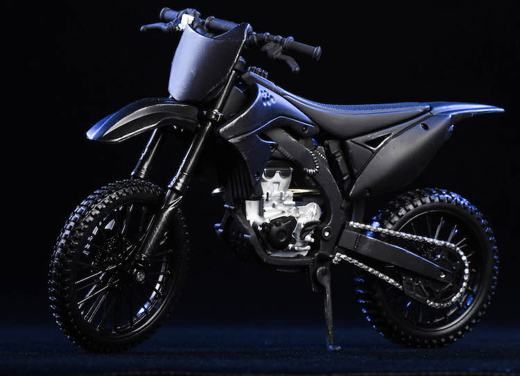 18DT05 Motorcycle 1/12 Scale Vehicle Gallery Image 6