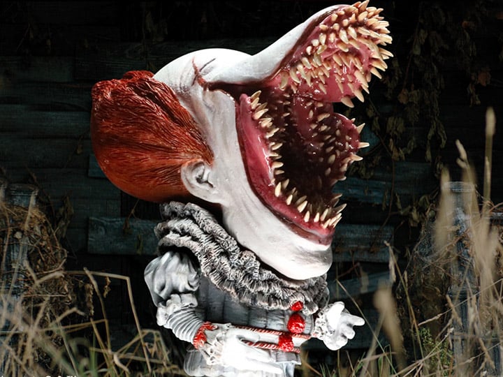 It (2017) Defo-Real Pennywise (Open Mouth Ver.) Gallery Image 1