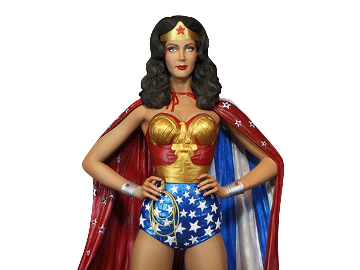 Wonder Woman (Season One) Cape Variant Exclusive Maquette Gallery Image 1