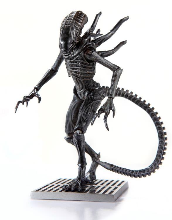 Aliens: Colonial Marines Alien Soldier 1:18 Scale Action Figure Gallery Image 6