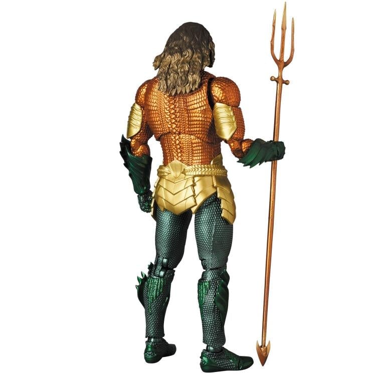 Aquaman MAFEX No.095 Aquaman Action Figure Gallery Image 5