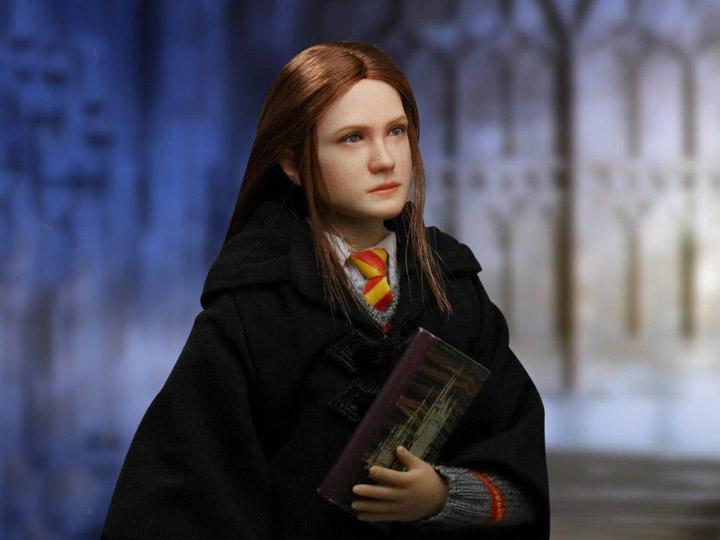 Harry Potter My Favourite Movie Series Ginny Weasley 1/6 Scale Figure Gallery Image 1