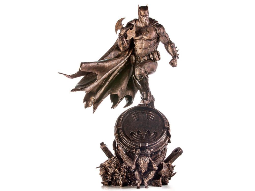 DC Comics Batman (Bronze Edition) Prime Scale Limited Edition Statue Gallery Image 3