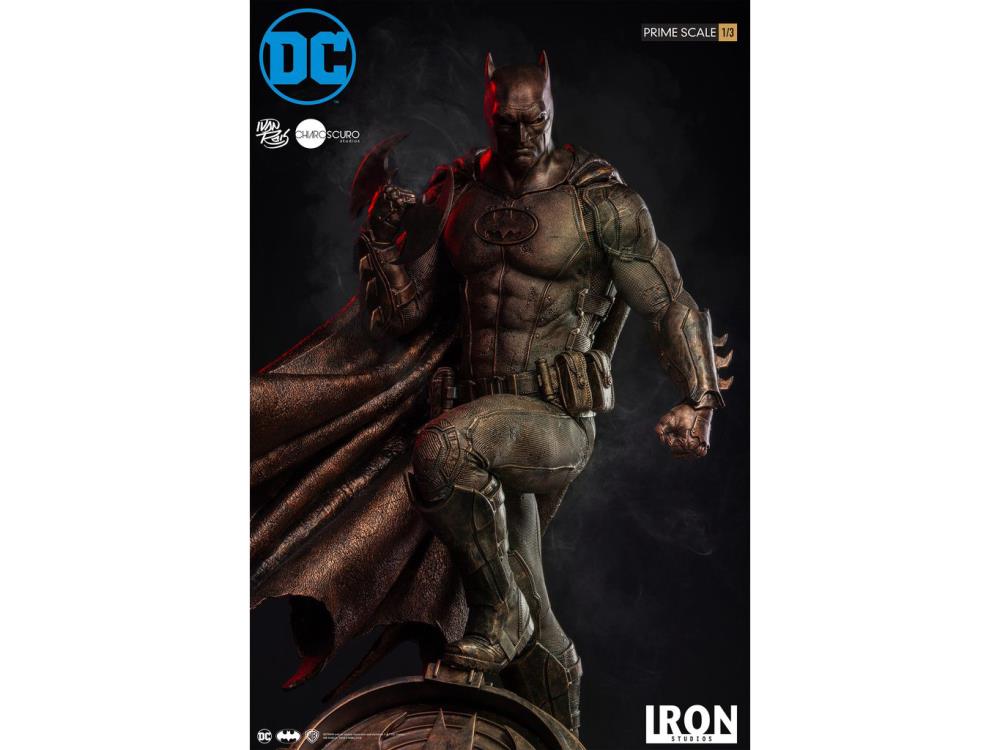DC Comics Batman (Bronze Edition) Prime Scale Limited Edition Statue Gallery Image 8
