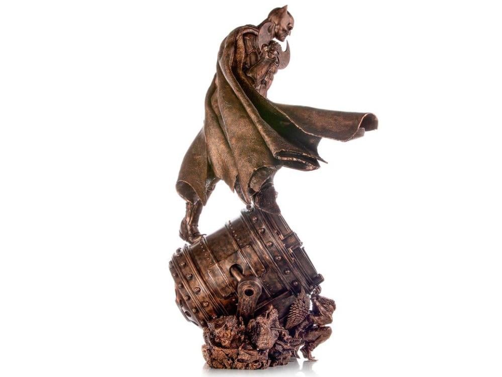 DC Comics Batman (Bronze Edition) Prime Scale Limited Edition Statue Gallery Image 4