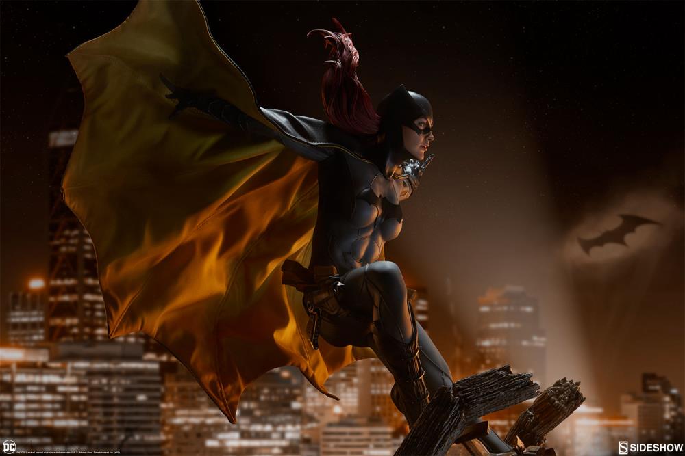 DC Comics Premium Format Batgirl Gallery Image 12