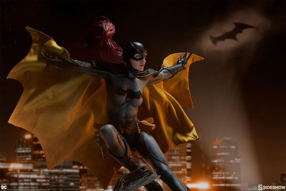 DC Comics Premium Format Batgirl Gallery Image 9