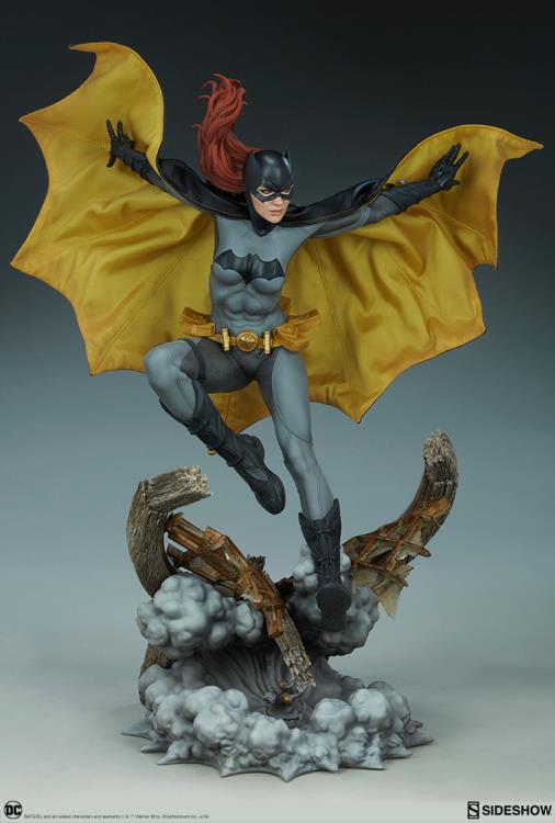 DC Comics Premium Format Batgirl Gallery Image 3