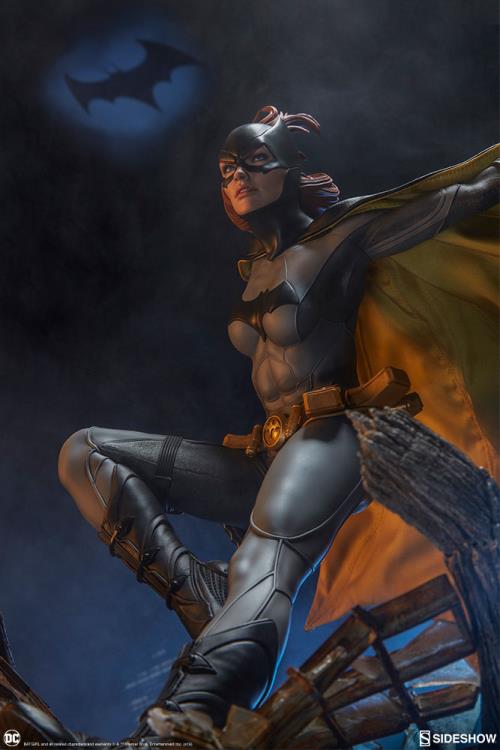 DC Comics Premium Format Batgirl Gallery Image 14