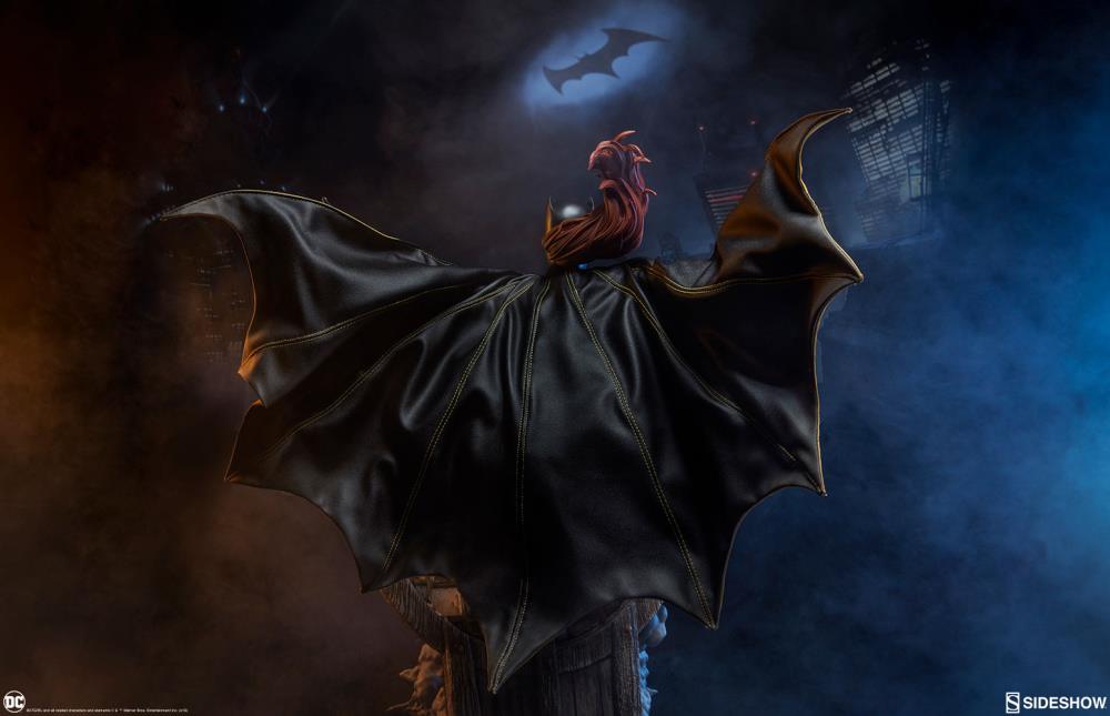 DC Comics Premium Format Batgirl Gallery Image 11