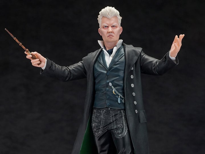 Fantastic Beasts: The Crimes of Grindelwald ArtFX+ Gellert Grindelwald Statue Gallery Image 1