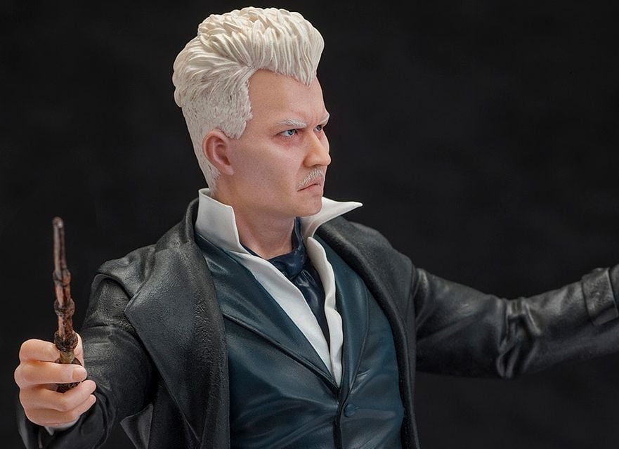 Fantastic Beasts: The Crimes of Grindelwald ArtFX+ Gellert Grindelwald Statue Gallery Image 10