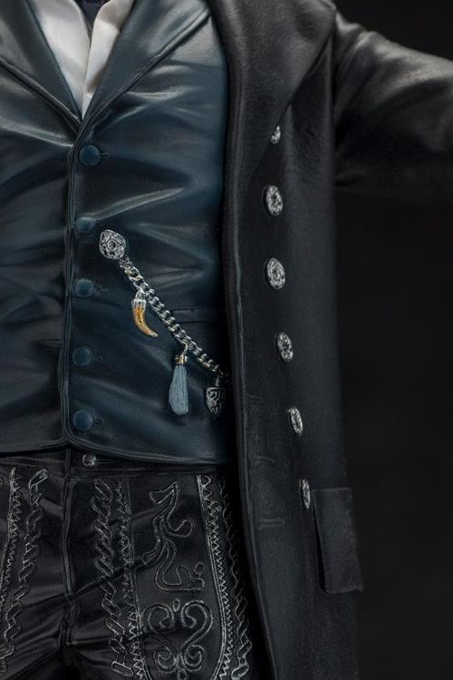 Fantastic Beasts: The Crimes of Grindelwald ArtFX+ Gellert Grindelwald Statue Gallery Image 13