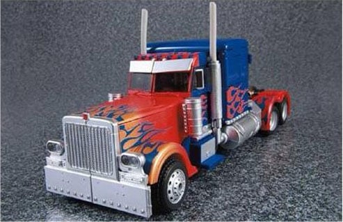 Transformers APS-01U Asia Premium Series Ultimate Optimus Prime Gallery Image 7