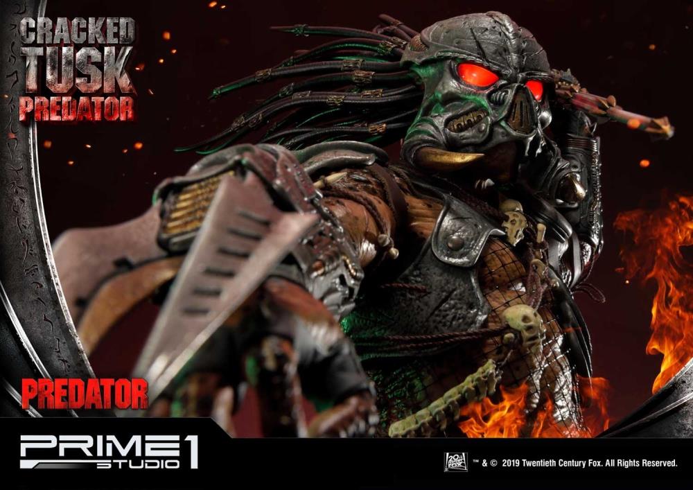 Predator Premium Masterline Cracked Tusk Predator Statue Gallery Image 16