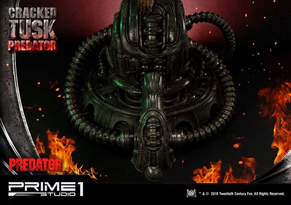 Predator Premium Masterline Cracked Tusk Predator Statue Gallery Image 15
