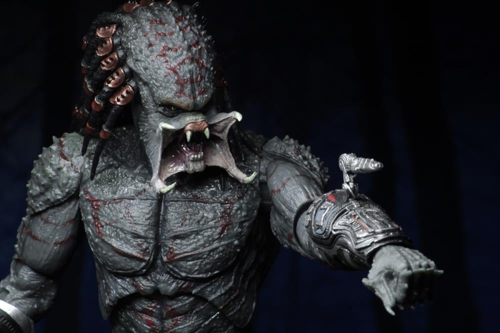 The Predator Deluxe Armored Assassin Predator Figure Gallery Image 9