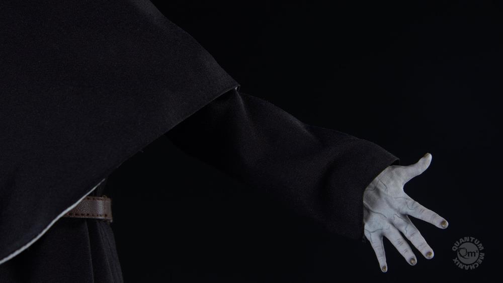 The Nun Demon Nun Valak 1/6 Scale Figure Gallery Image 15