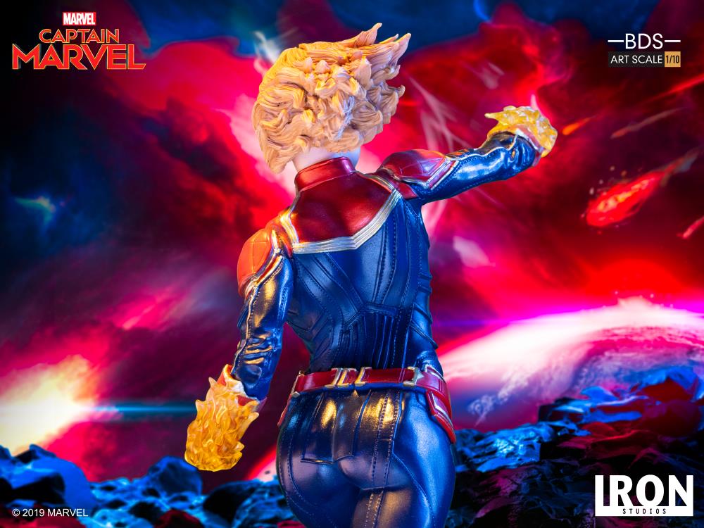Captain Marvel Battle Diorama Series Captain Marvel 1/10 Art Scale Limited Edition Statue Gallery Image 11