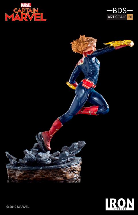 Captain Marvel Battle Diorama Series Captain Marvel 1/10 Art Scale Limited Edition Statue Gallery Image 5