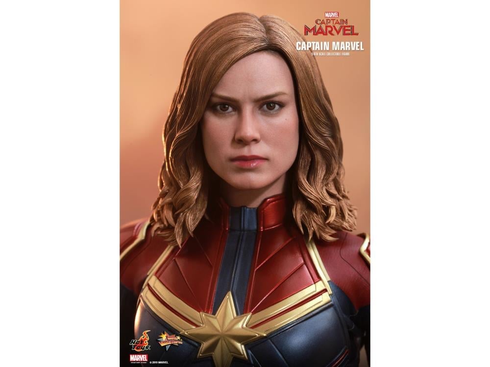 Hot Toys Captain Marvel | 1/6 Scale Captain Marvel Figure