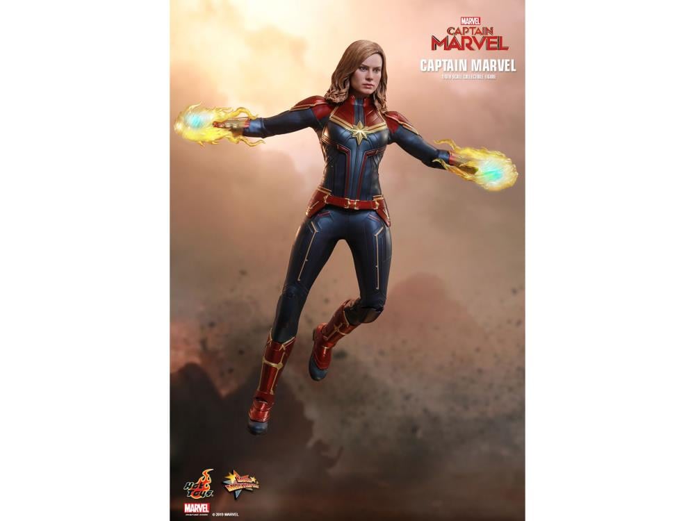Captain Marvel MMS521 Captain Marvel 1/6th Scale Collectible Figure Gallery Image 10