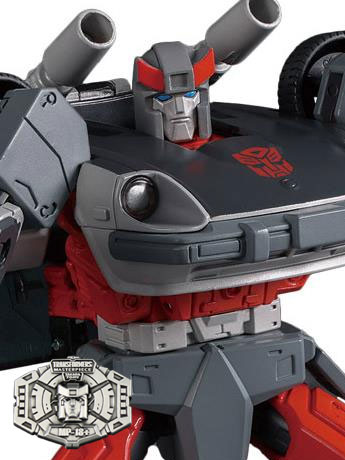 Transformers Masterpiece MP-18+ Streak (With Collectible Pin) Gallery Image 2