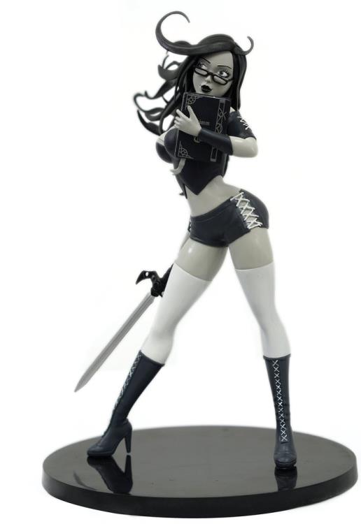 Grimm Fairy Tales Sela Mathers (Black & White) Limited Edition Statue Gallery Image 3