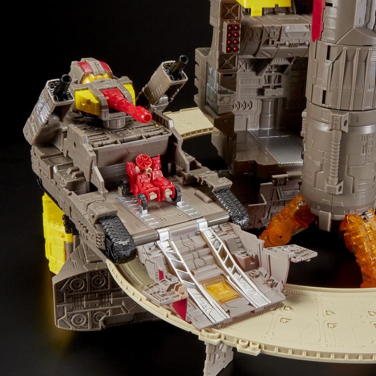 Transformers War for Cybertron: Siege Titan Omega Supreme Gallery Image 12