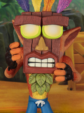 Crash Bandicoot Ultra Deluxe Crash Figure With Aku Aku Mask Gallery Image 2