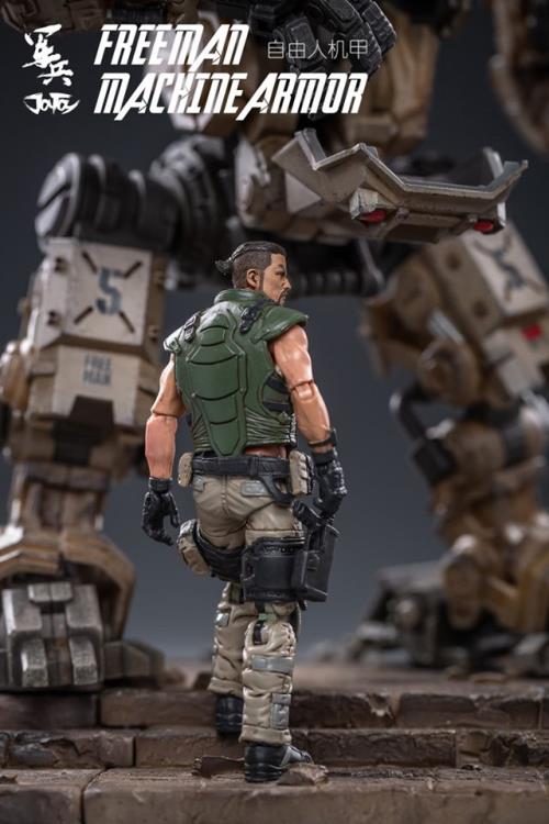 Dark Source Freeman Machine Armor With Pilot (Sand) 1/18 Scale Figure Set Gallery Image 10