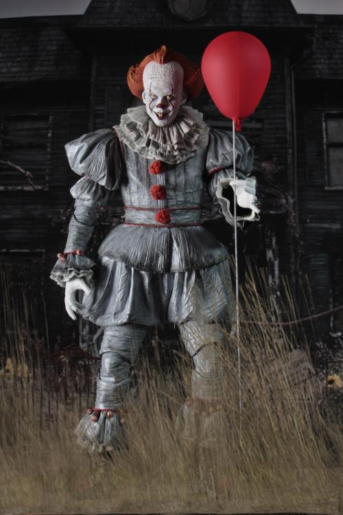 IT (2017) Pennywise 1/4 Scale Figure Gallery Image 4