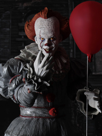 IT (2017) Pennywise 1/4 Scale Figure Gallery Image 2