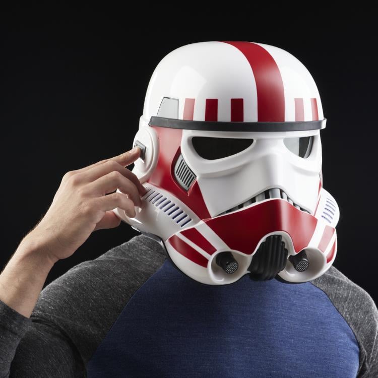 Star Wars: The Black Series Imperial Shock Trooper 1:1 Scale Wearable Helmet (Electronic) Gallery Image 9
