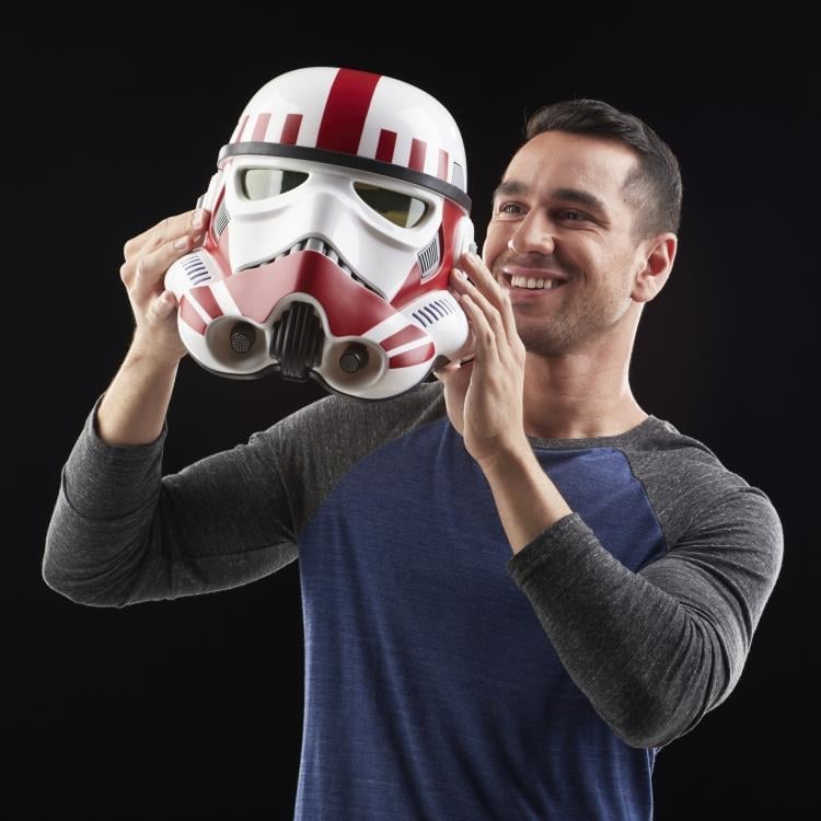 Star Wars: The Black Series Imperial Shock Trooper 1:1 Scale Wearable Helmet (Electronic) Gallery Image 6