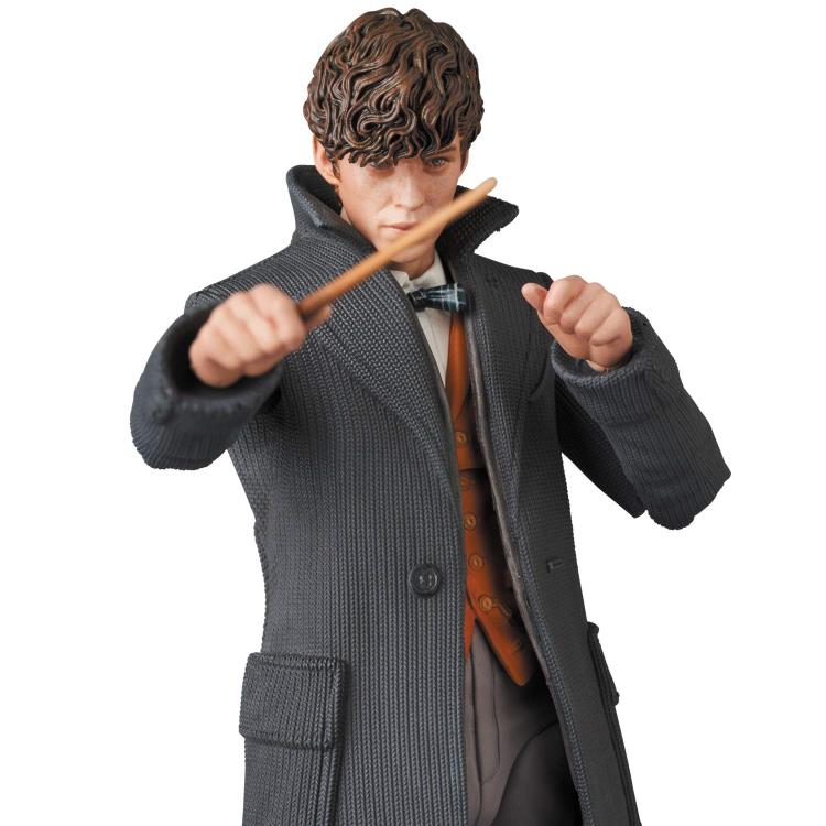 Fantastic Beasts MAFEX No.097 Newt Scamander Action Figure Gallery Image 6