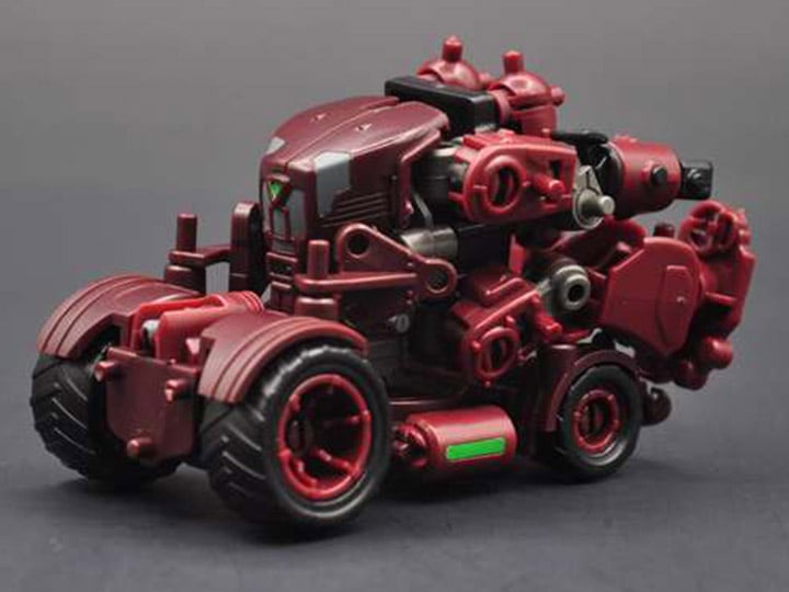 Multiabyss V-Link Mecha Defender + Construction (Red) 1/60 Scale Model Kit Gallery Image 1