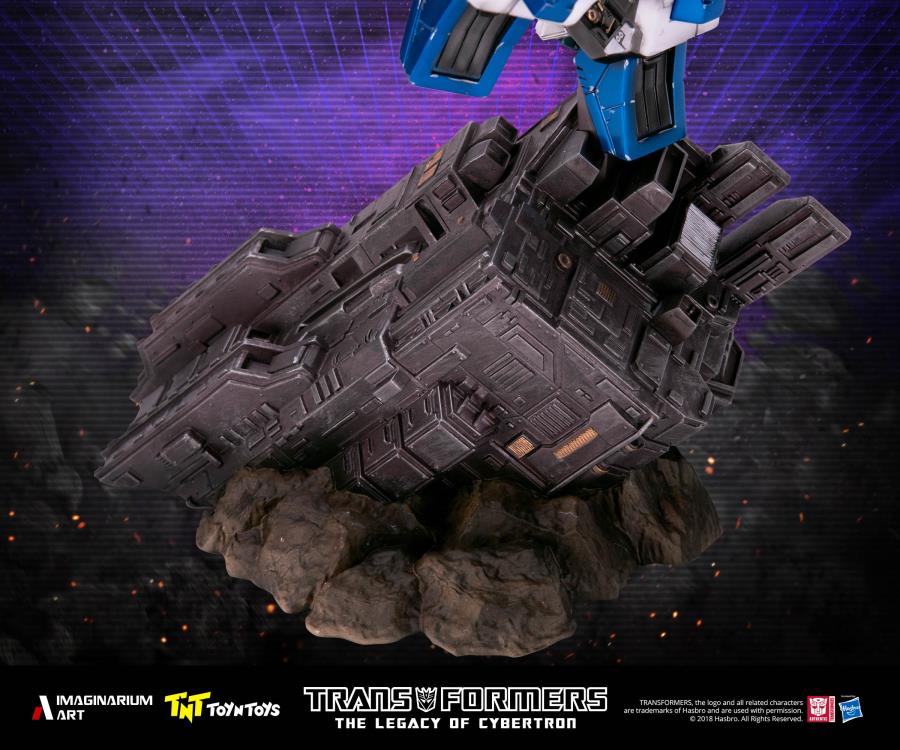Transformers: Legacy Of Cybertron Starscream Limited Edition Statue Gallery Image 20