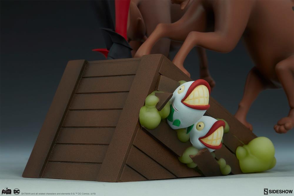 Batman: The Animated Series Harley Quinn with Hyenas Statue Gallery Image 9