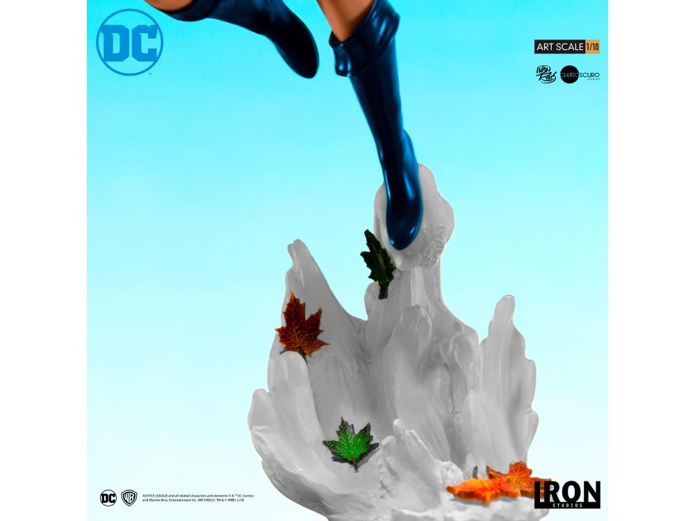 DC Comics Power Girl 1/10 Art Scale Limited Edition Statue Gallery Image 7