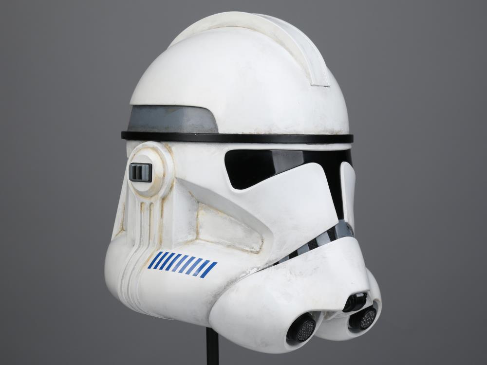 Star Wars: Revenge of the Sith Clone Trooper Phase II (Weathered) 1:1 Scale Wearable Helmet Gallery Image 5