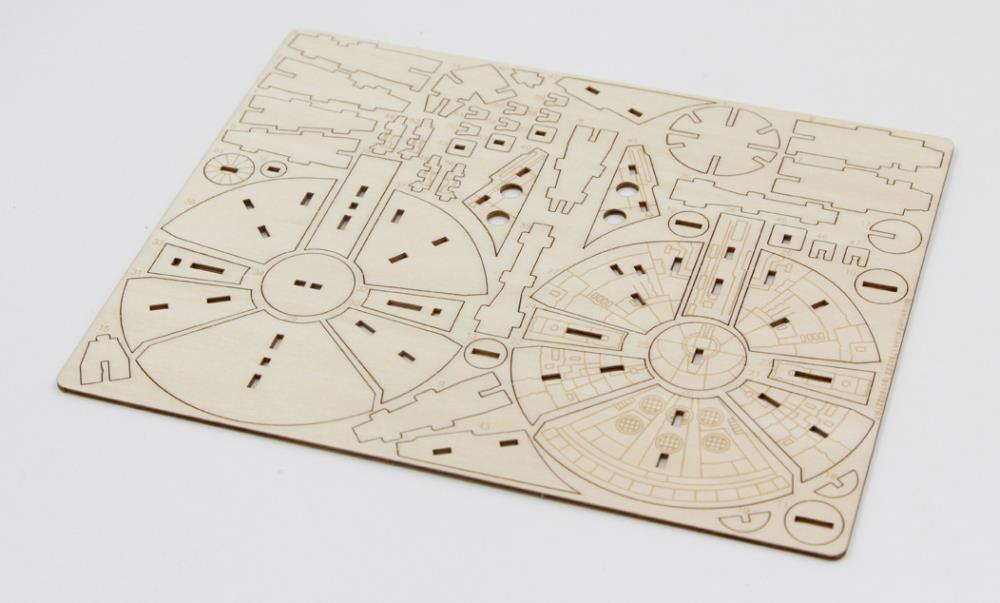 Star Wars IncrediBuilds Millennium Falcon Deluxe Book & 3D Wood Model Kit Gallery Image 4