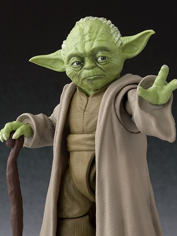 Star Wars S.H.Figuarts Yoda (Revenge of the Sith) Exclusive Action Figure Gallery Image 2