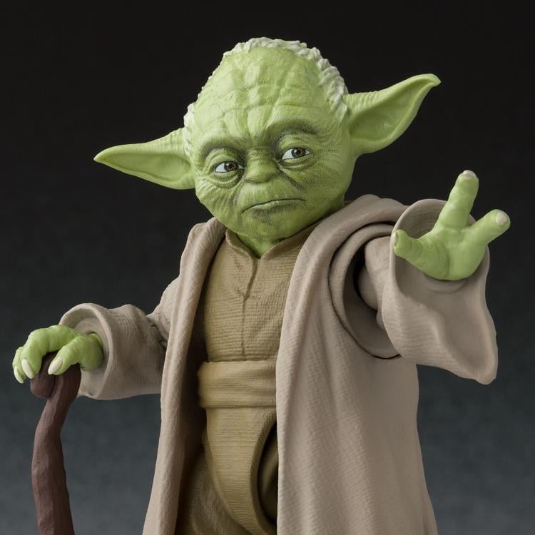 Star Wars S.H.Figuarts Yoda (Revenge of the Sith) Exclusive Action Figure Gallery Image 8
