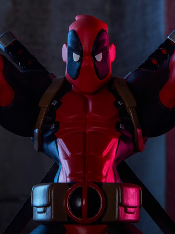 Marvel Super Heroes in Sneakers Wade Designer Figure Gallery Image 2