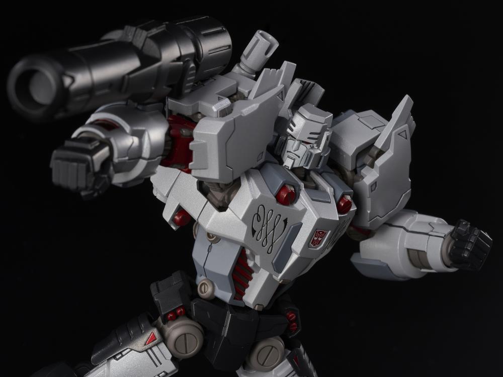 Transformers Furai 06 Megatron IDW (Autobot Ver.) Model Kit Gallery Image 9