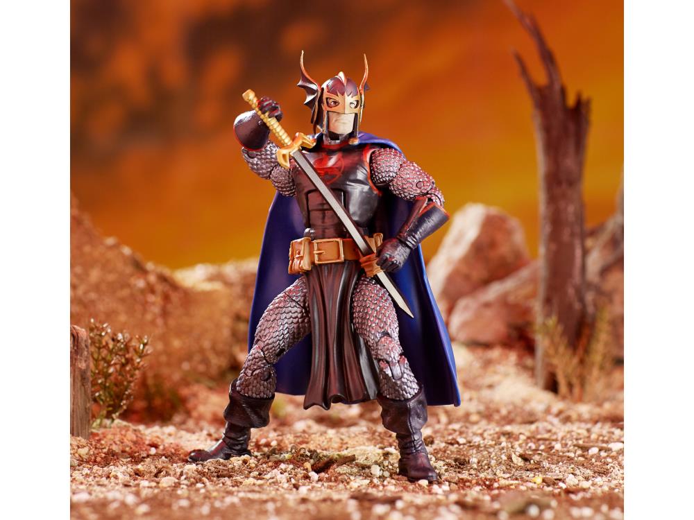 Marvel Legends Black Knight (Cull Obsidian BAF) Gallery Image 6