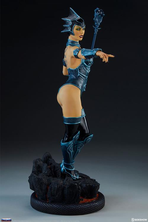 Masters of The Universe Evil-Lyn (Classic) Exclusive Limited Edition Statue Gallery Image 5